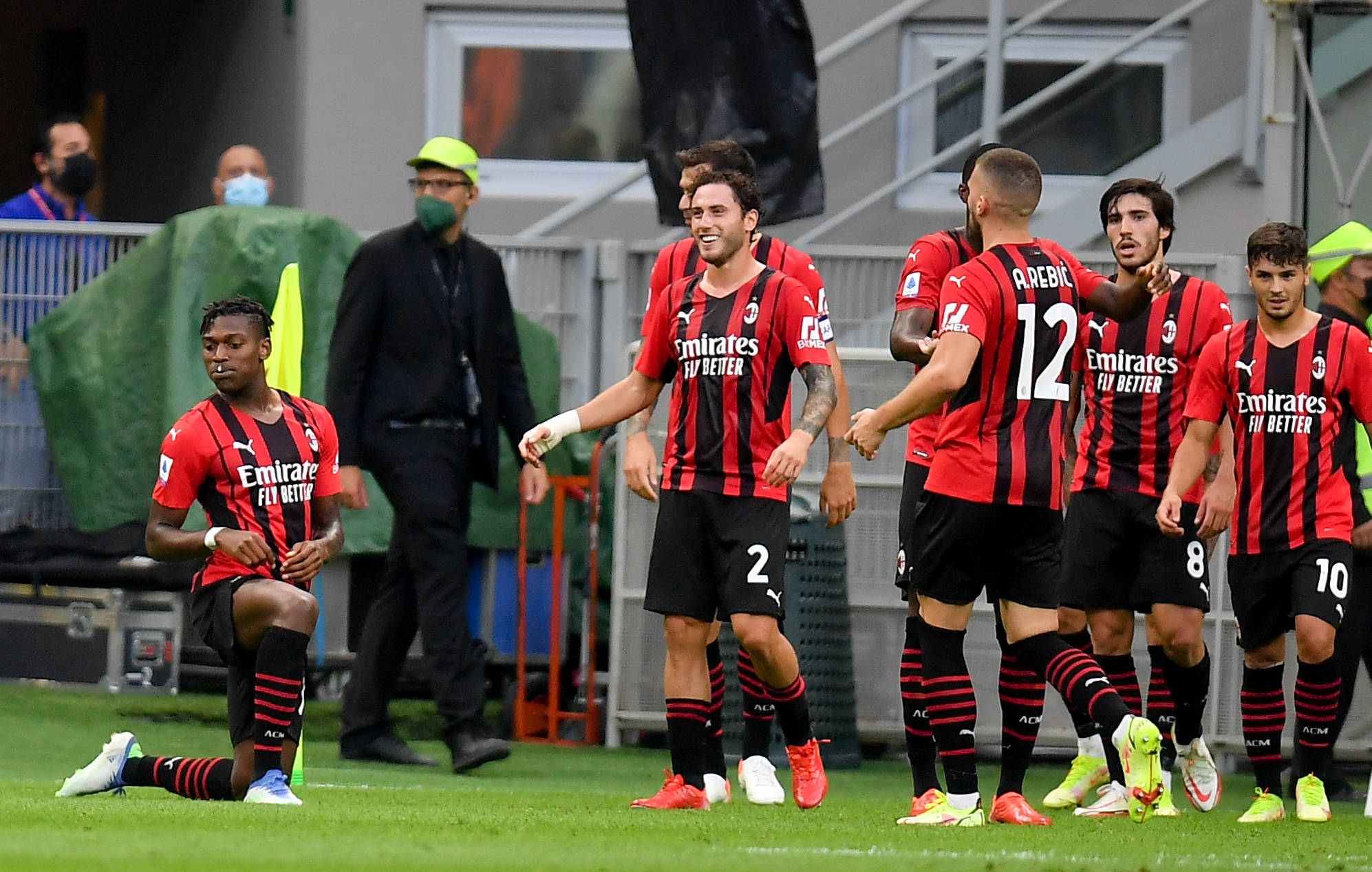 官方：札幌外援中锋巴卡约科因家庭事务离队，无缘出战爱媛