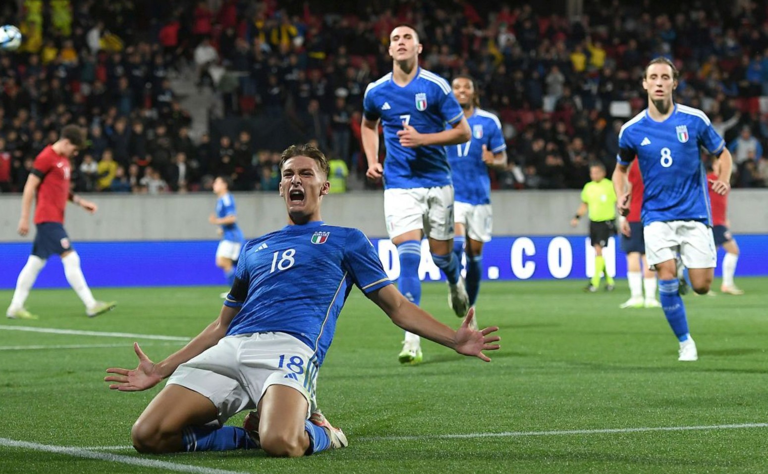 DO：切尔西主帅马雷斯卡是接替瓜帅的热门候选，曼城有意挖角（曼城有意挖角切尔西主帅马雷斯卡，将其视为瓜帅接班热门人选）