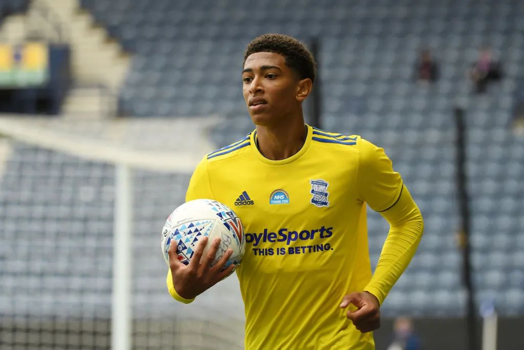 单局0-7到13-11！林诗栋、蒯曼很努力！国乒混双2-1领先德国组合