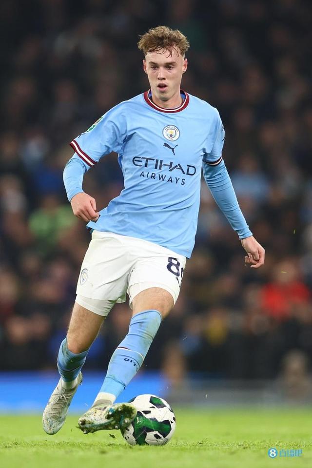 英联杯半场：双方破门乏术，卡迪夫城暂0-0切尔西（英联杯半场战报：卡迪夫城与切尔西互交白卷，比分暂时0-0）