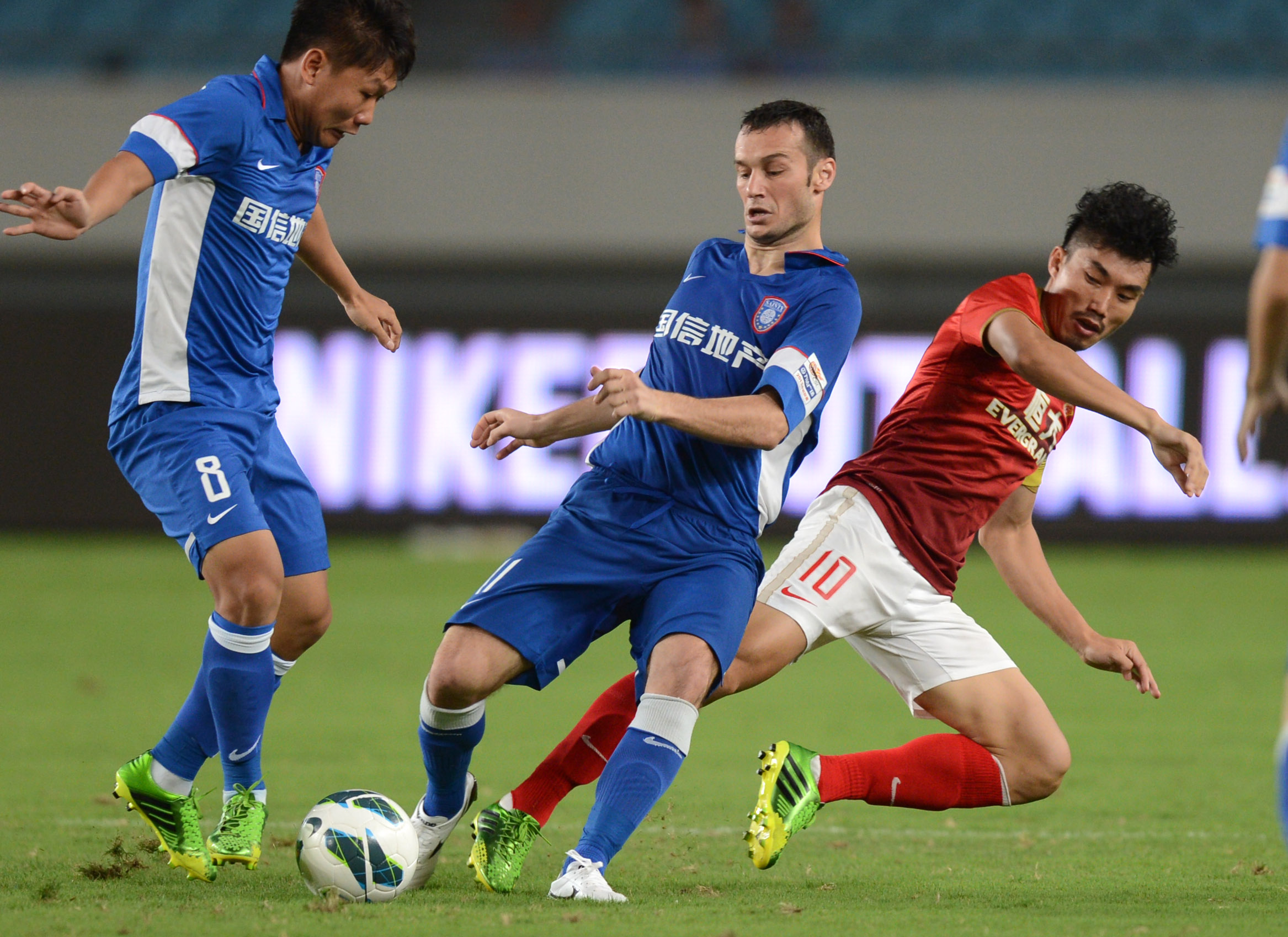 邮报：纽卡寻找前锋受挫，若无符合预期的报价不会放走伊萨克