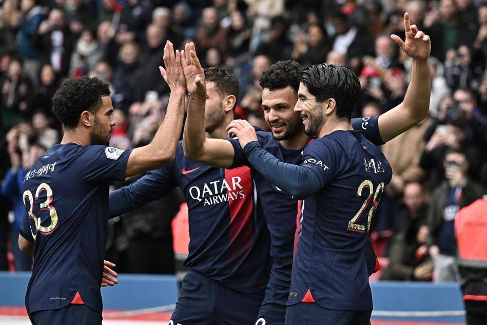 上港亚冠生死战！带蒋光太出征柔佛，是后防救星还是烟雾弹？