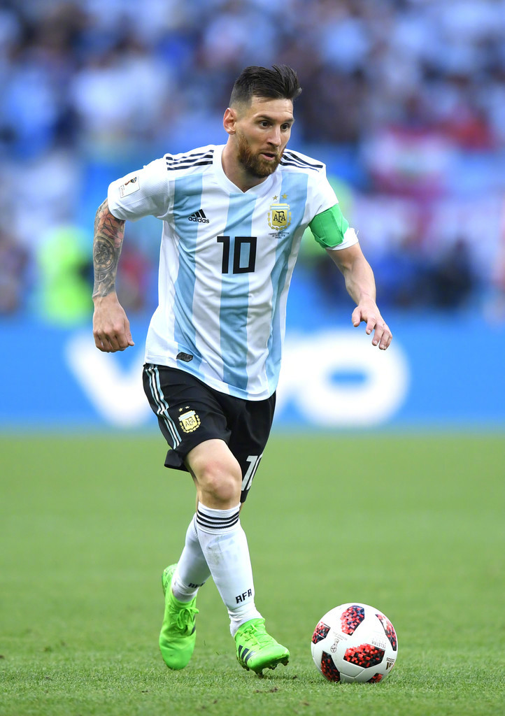 郜林&杨旭&荣昊：我们都离不开足球，希望未来孩子越来越好（郜林、杨旭、荣昊：心系足球，盼孩子未来更好）