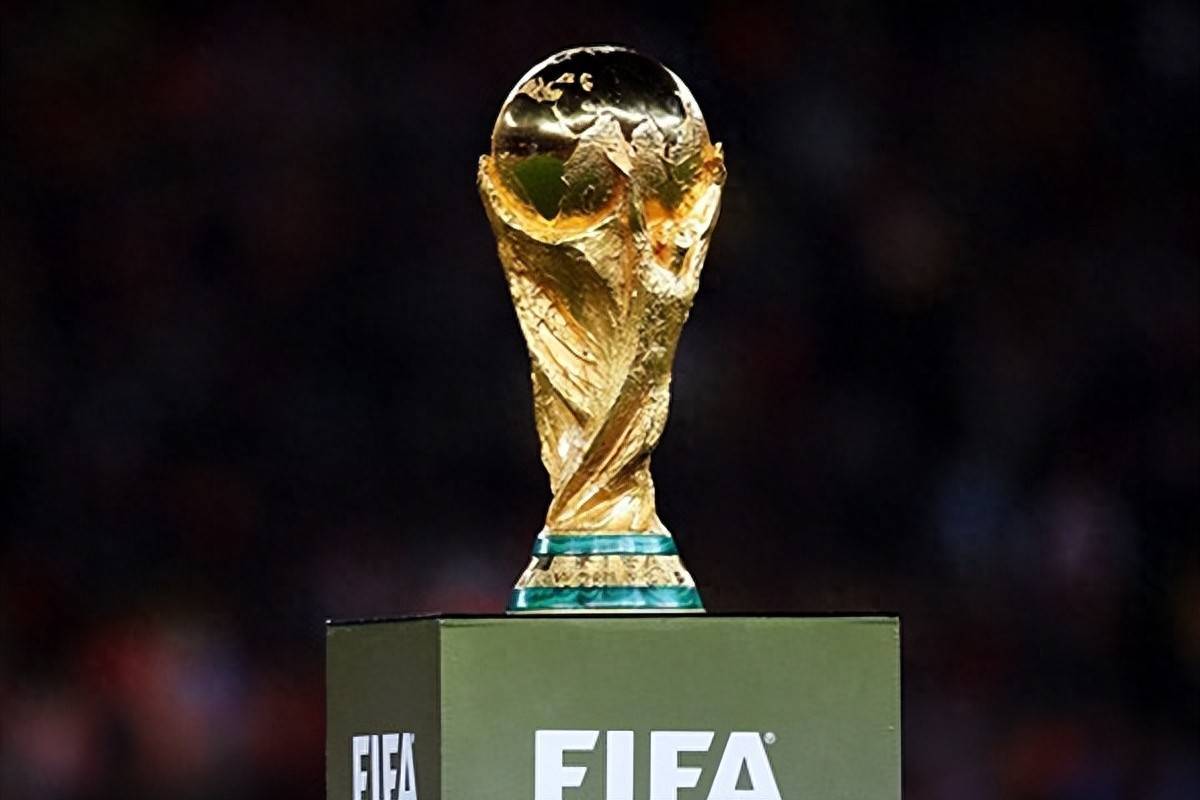 足球国足公布出征名单，多名主力如期入选（国足出征大名单出炉，多名主力如期在列）