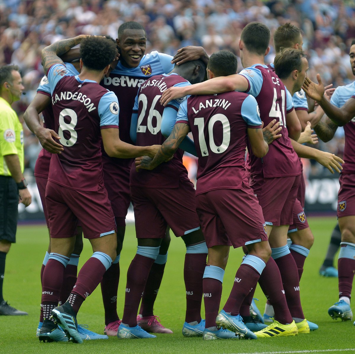 欧冠连续赛季进球纪录：本泽马、梅西连续18赛季进球第1（欧冠连续进球赛季纪录：梅西、本泽马18个赛季都有进球并列第一）